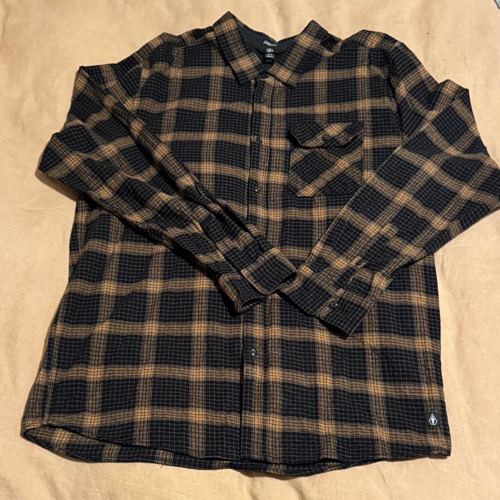 Volcom Black and Brown Plaid Casual Button Down Shirt
